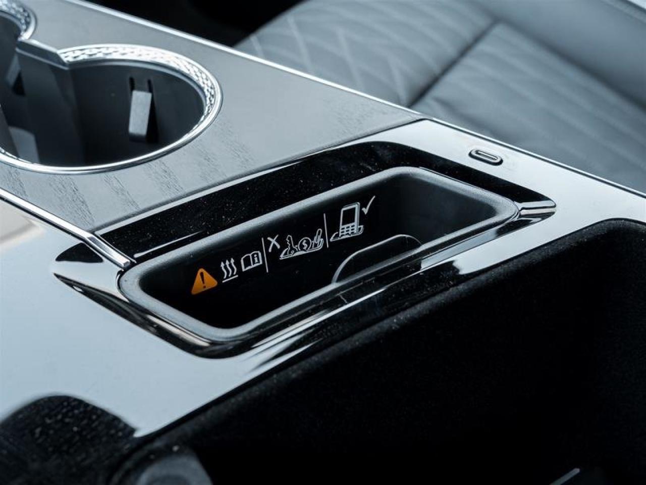 2026 Cadillac LYRIQ-V V Premium Photo