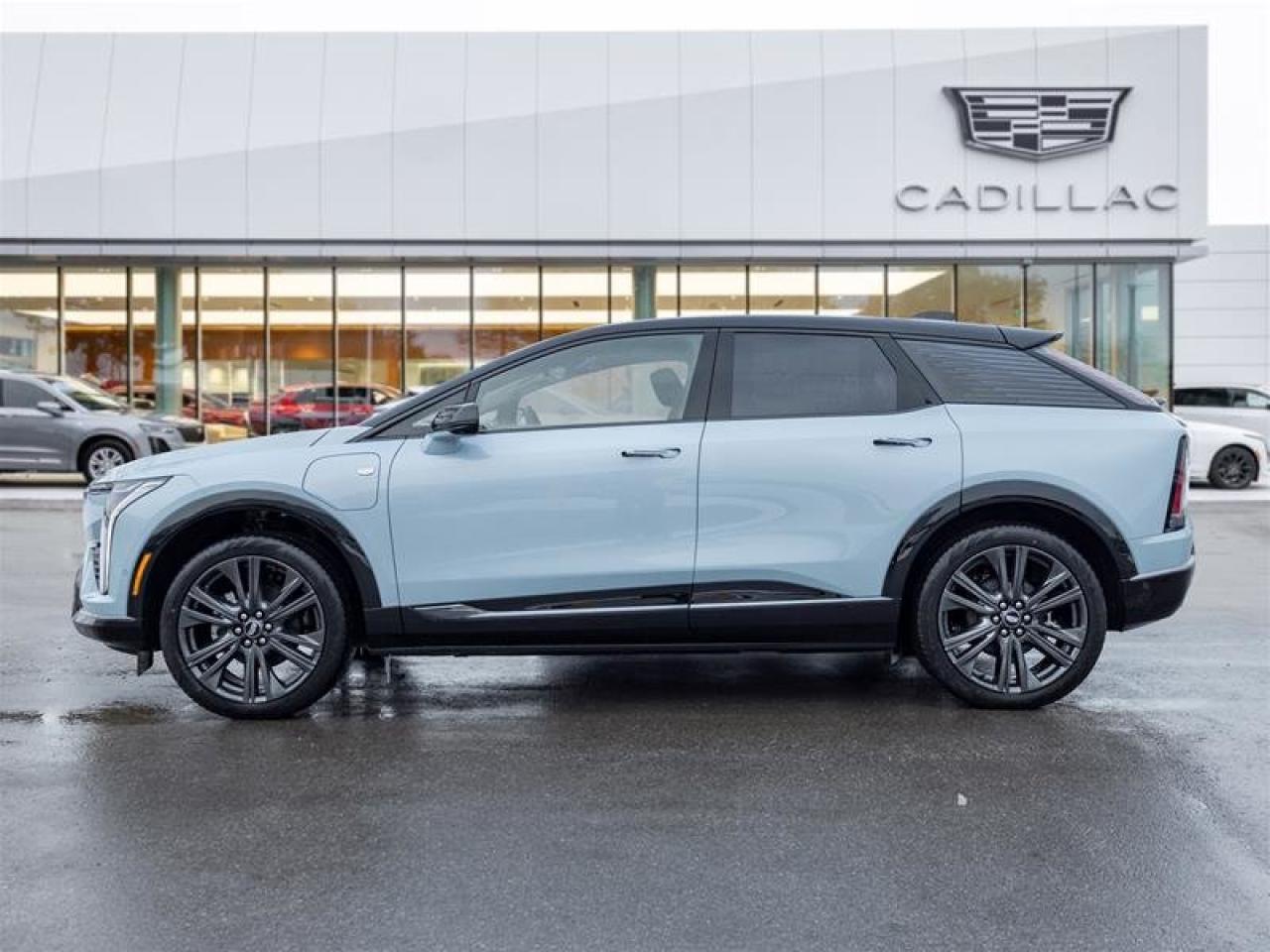 2026 Cadillac OPTIQ Premium Sport Photo2