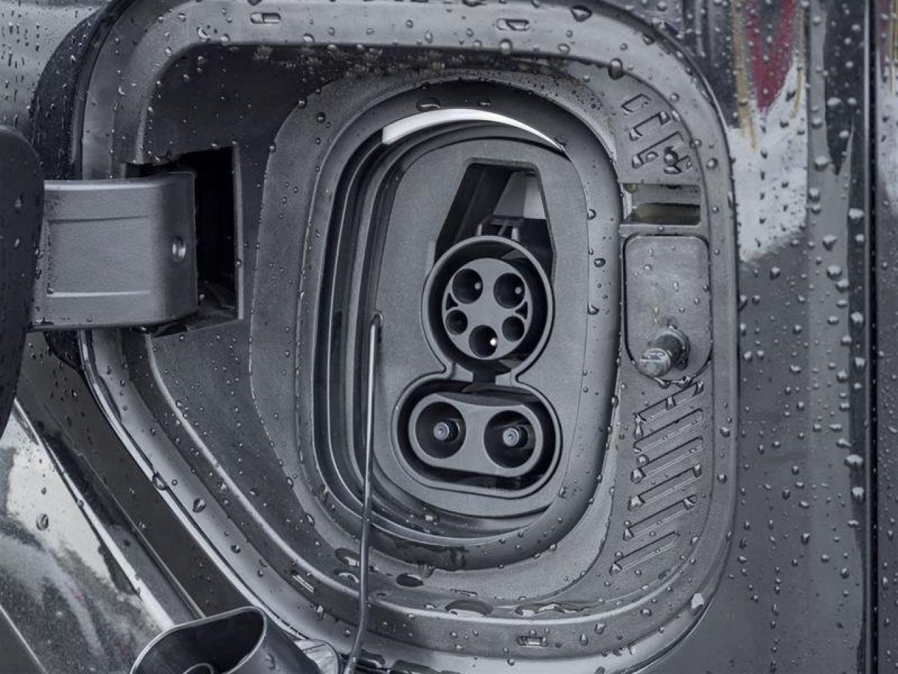 2026 GMC HUMMER EV SUV 3X Photo