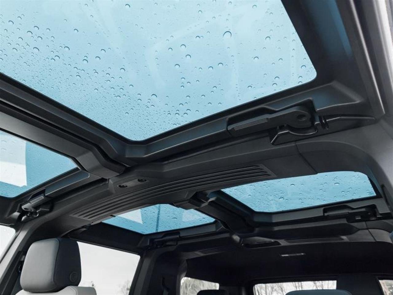 2026 GMC HUMMER EV SUV 3X Photo