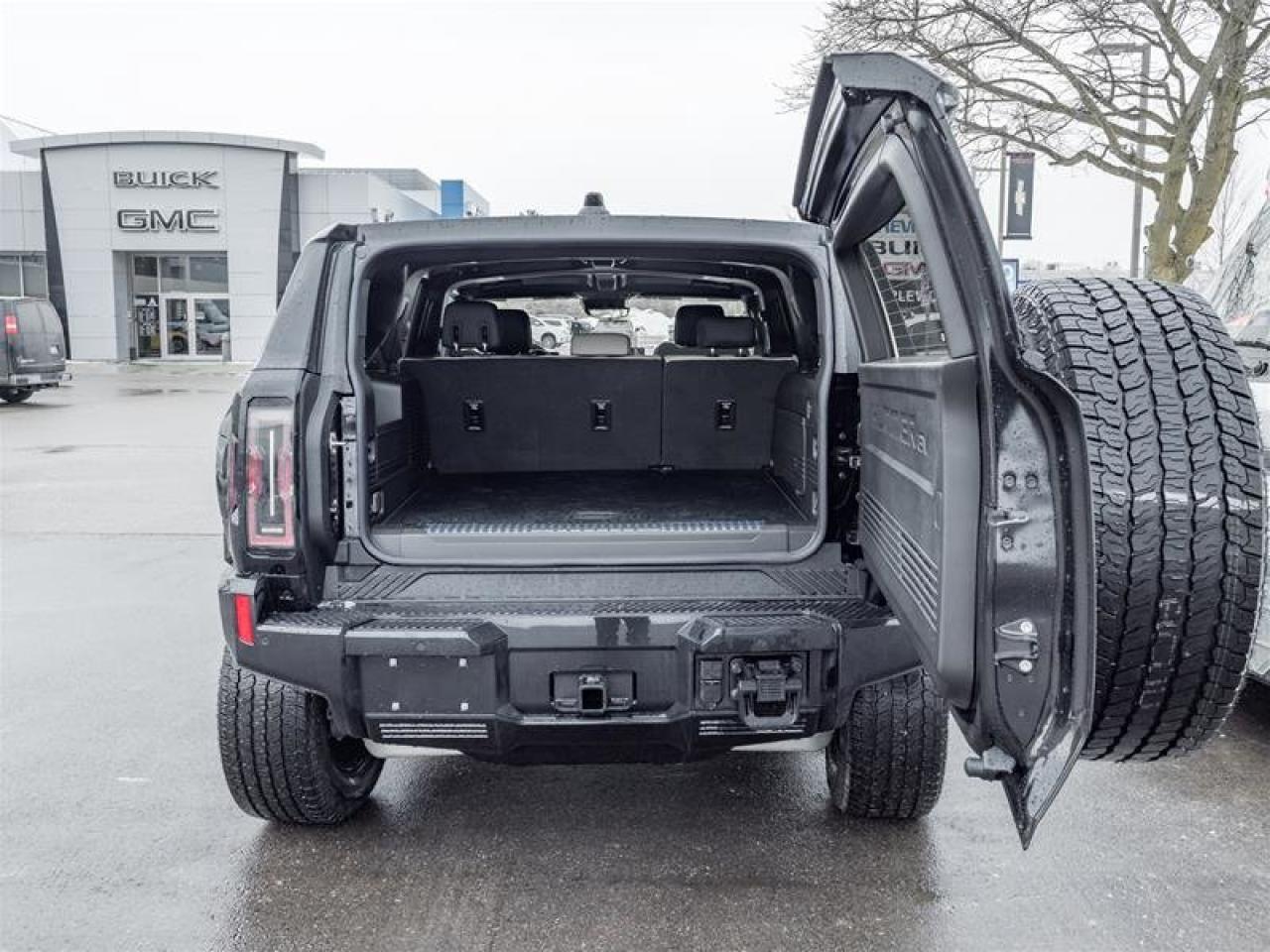 2026 GMC HUMMER EV SUV 3X Photo