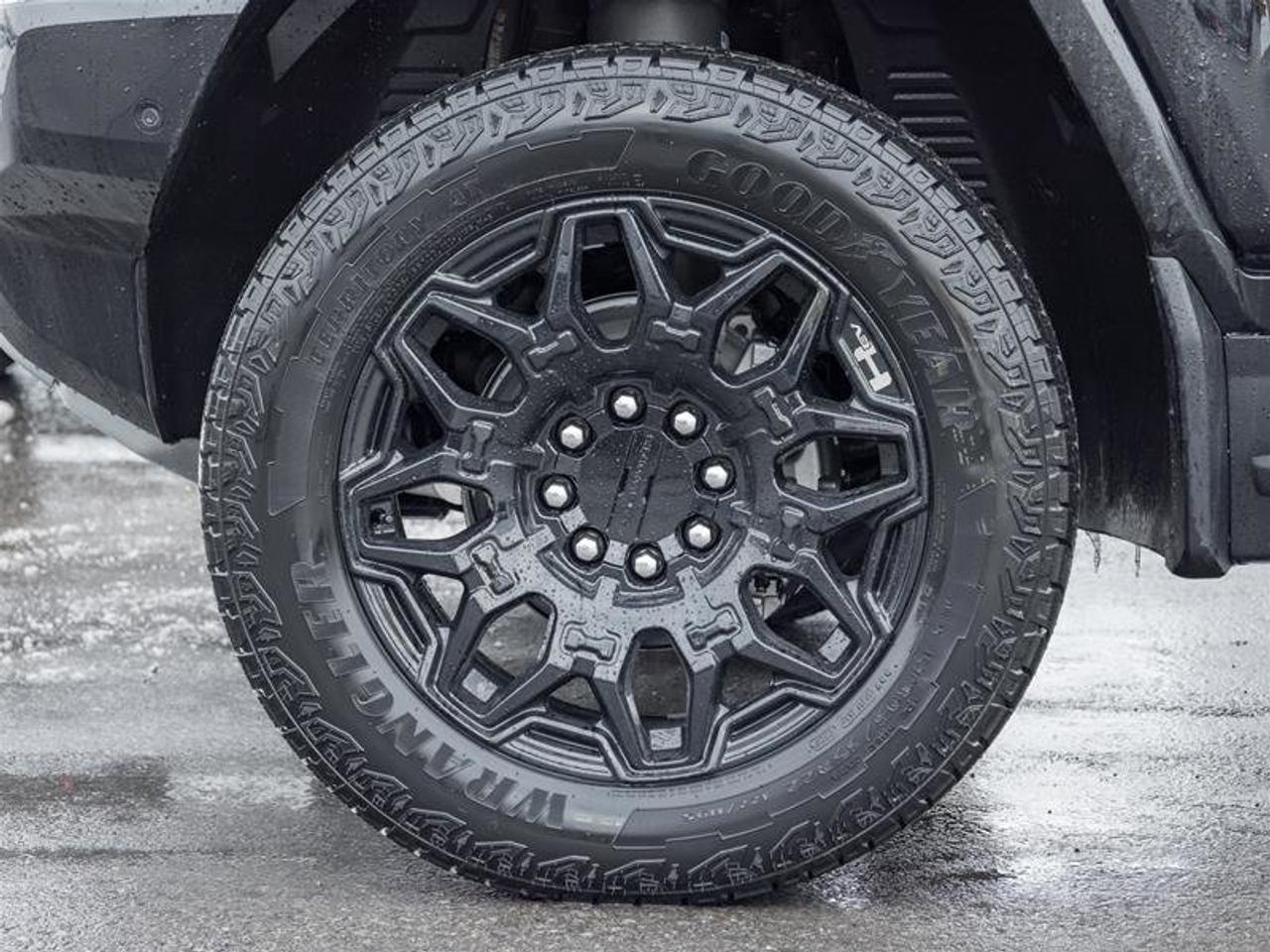 2026 GMC HUMMER EV SUV 3X Photo