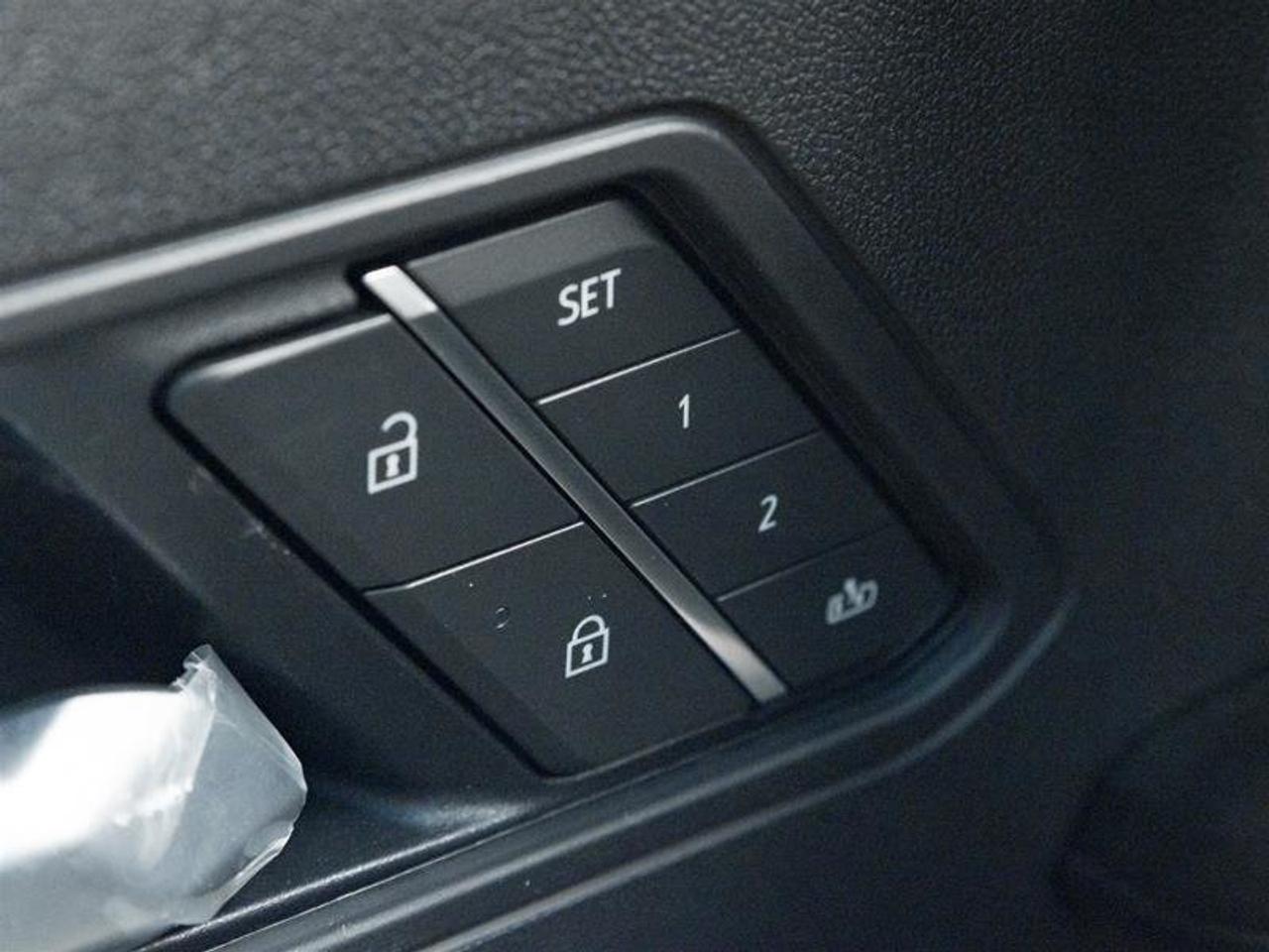 2026 GMC HUMMER EV SUV 3X Photo