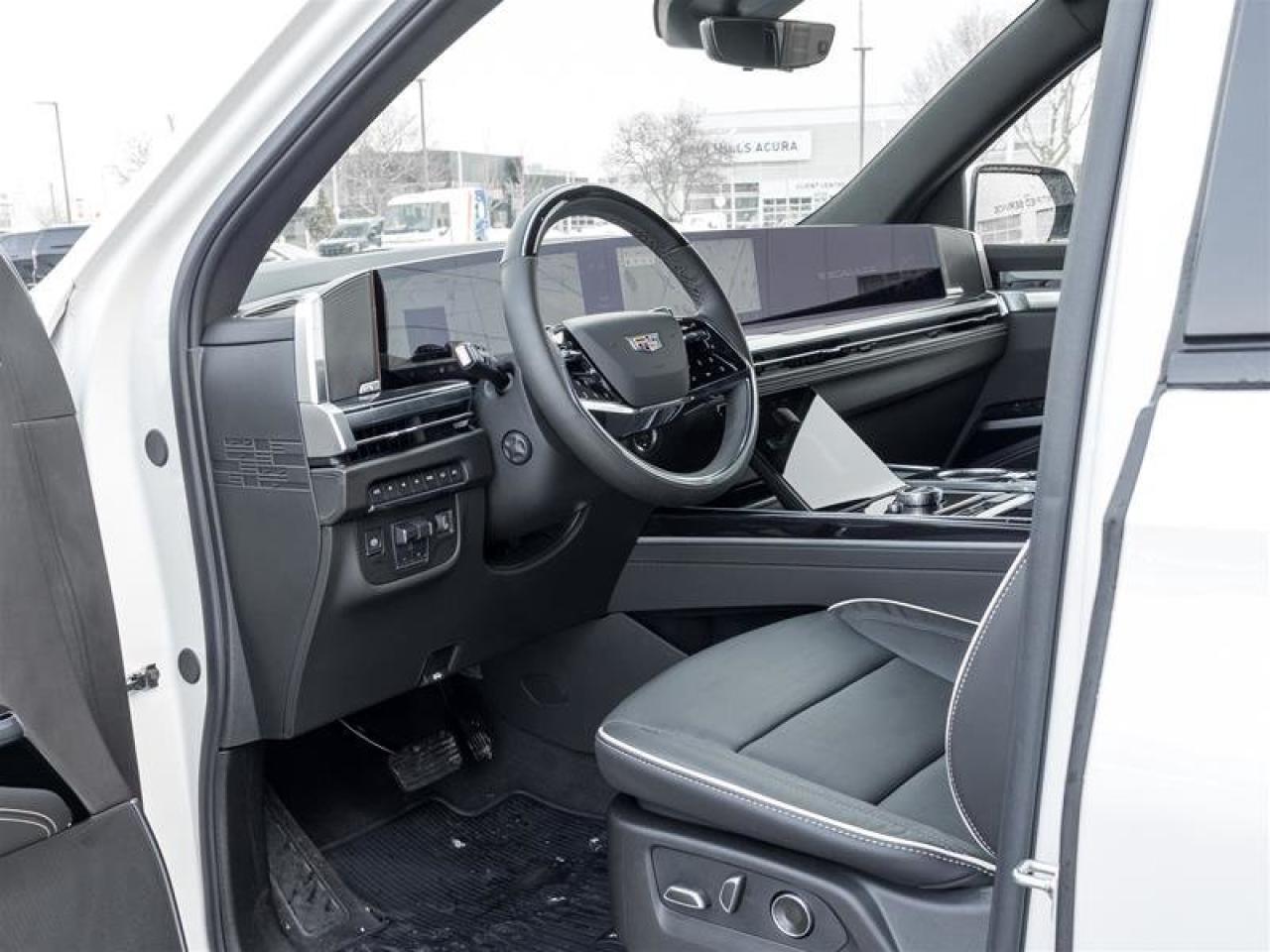 2025 Cadillac Escalade ESV Sport Photo