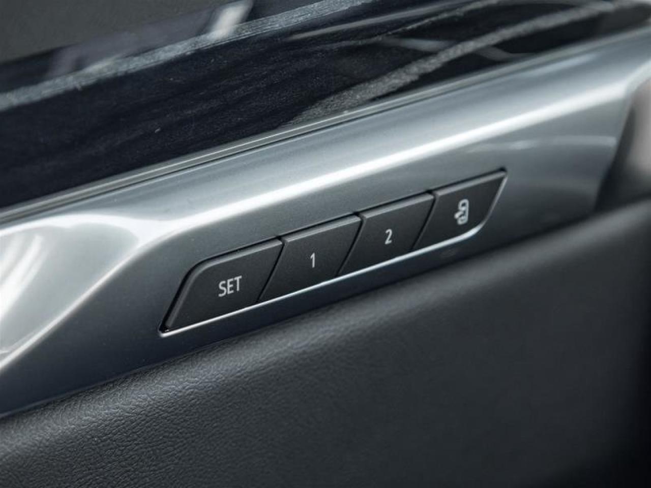 2025 Cadillac Escalade ESV Sport Photo