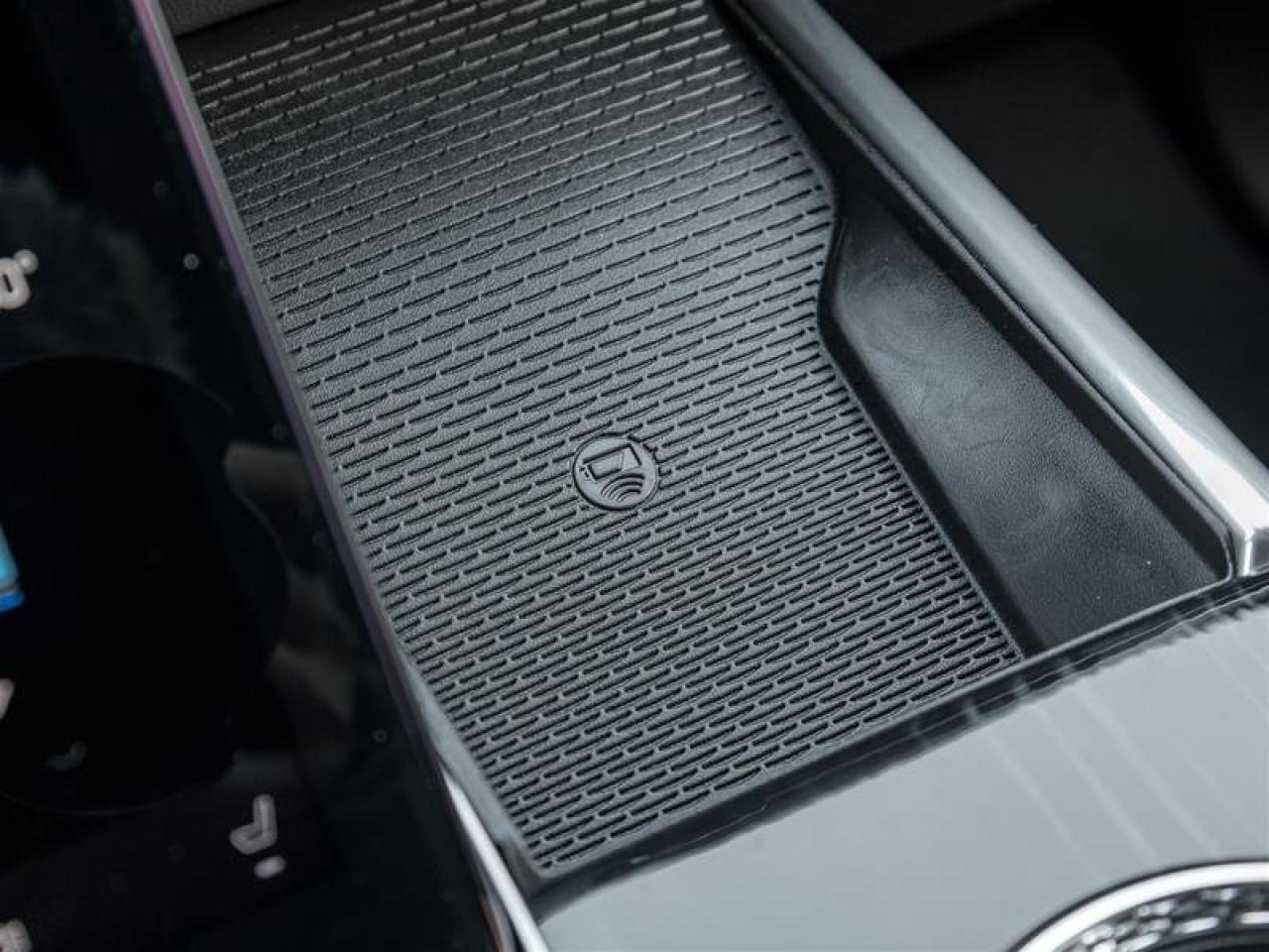 2025 Cadillac Escalade ESV Sport Photo