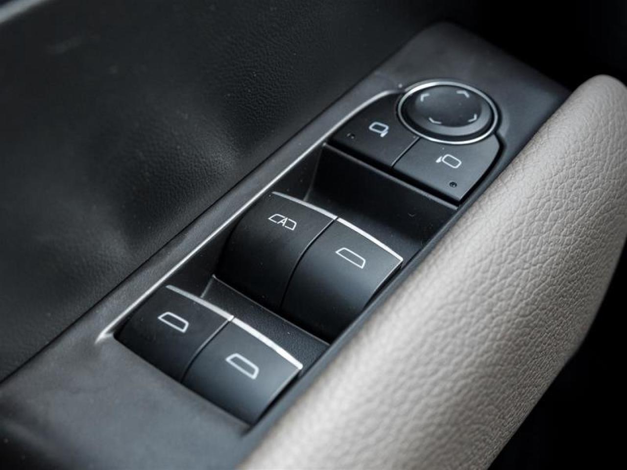 2024 GMC Canyon Crew Cab Short Box 4-Wheel Drive Denali Photo