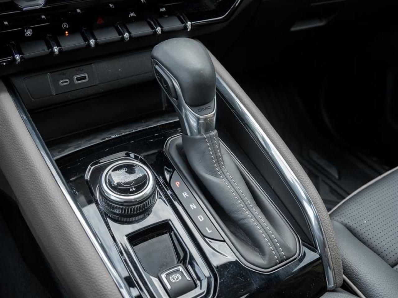 2024 GMC Canyon Crew Cab Short Box 4-Wheel Drive Denali Photo