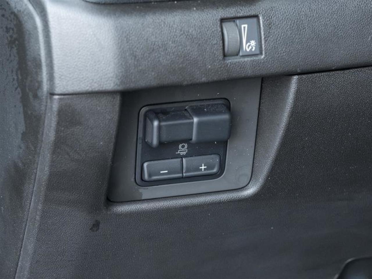 2024 GMC Canyon Crew Cab Short Box 4-Wheel Drive Denali Photo