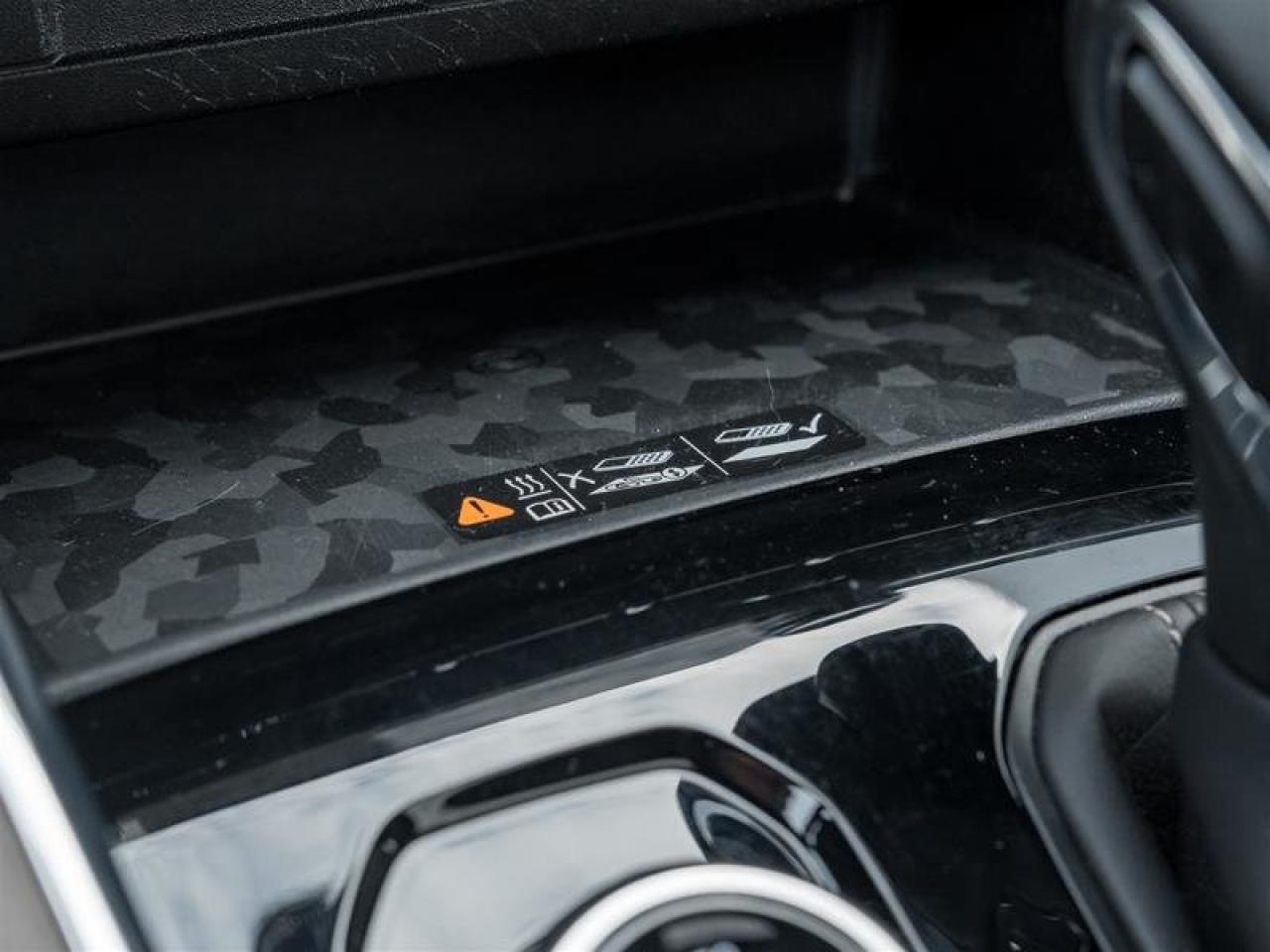 2024 GMC Canyon Crew Cab Short Box 4-Wheel Drive Denali Photo