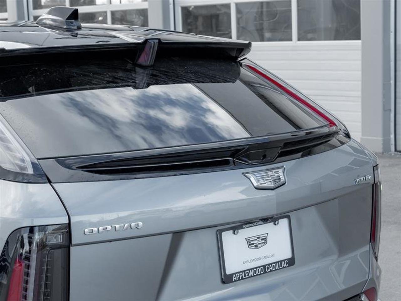 2026 Cadillac OPTIQ Luxury Photo