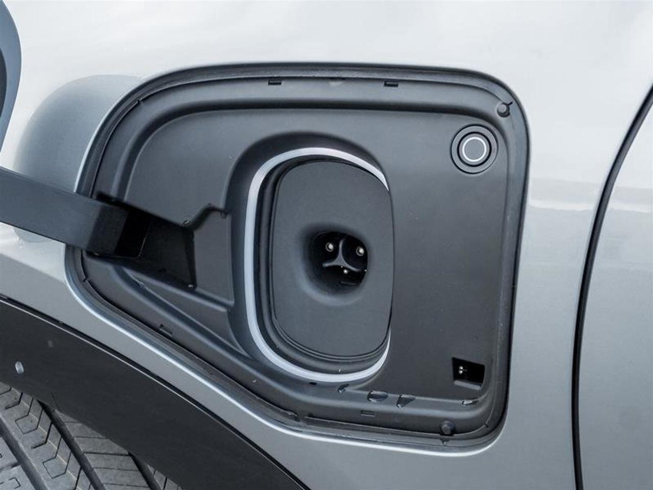 2026 Cadillac OPTIQ Luxury Photo