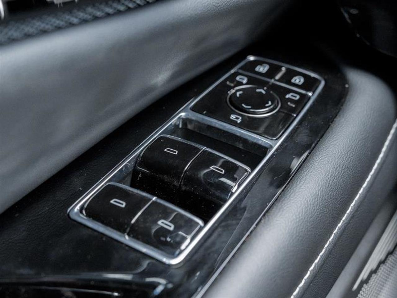 2026 Cadillac OPTIQ Luxury Photo