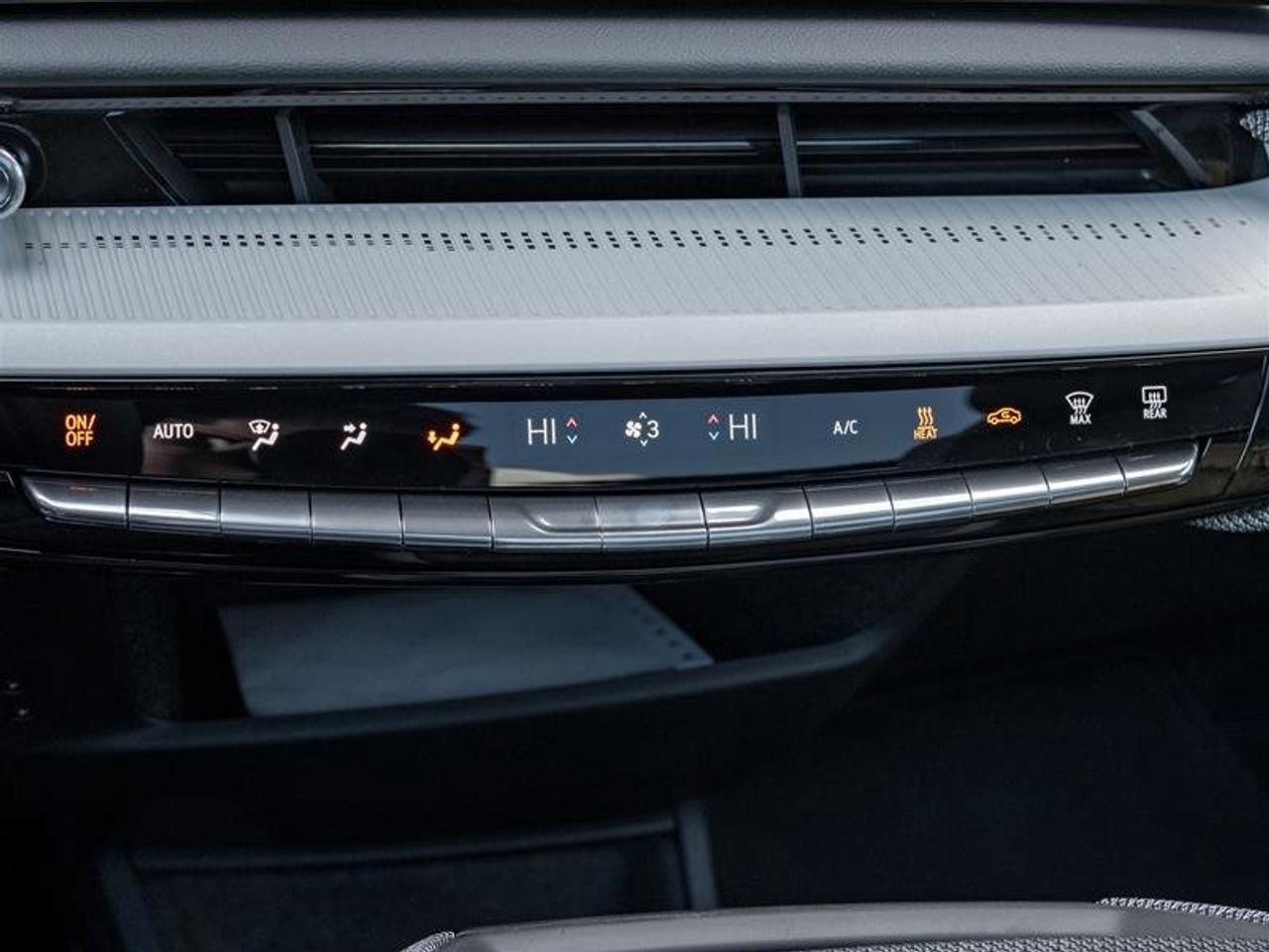 2026 Cadillac OPTIQ Luxury Photo