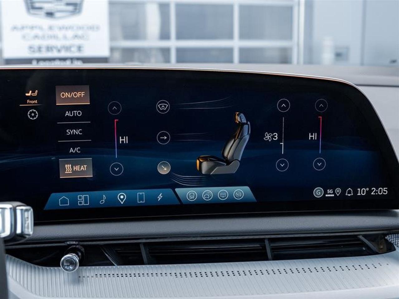 2026 Cadillac OPTIQ Luxury Photo