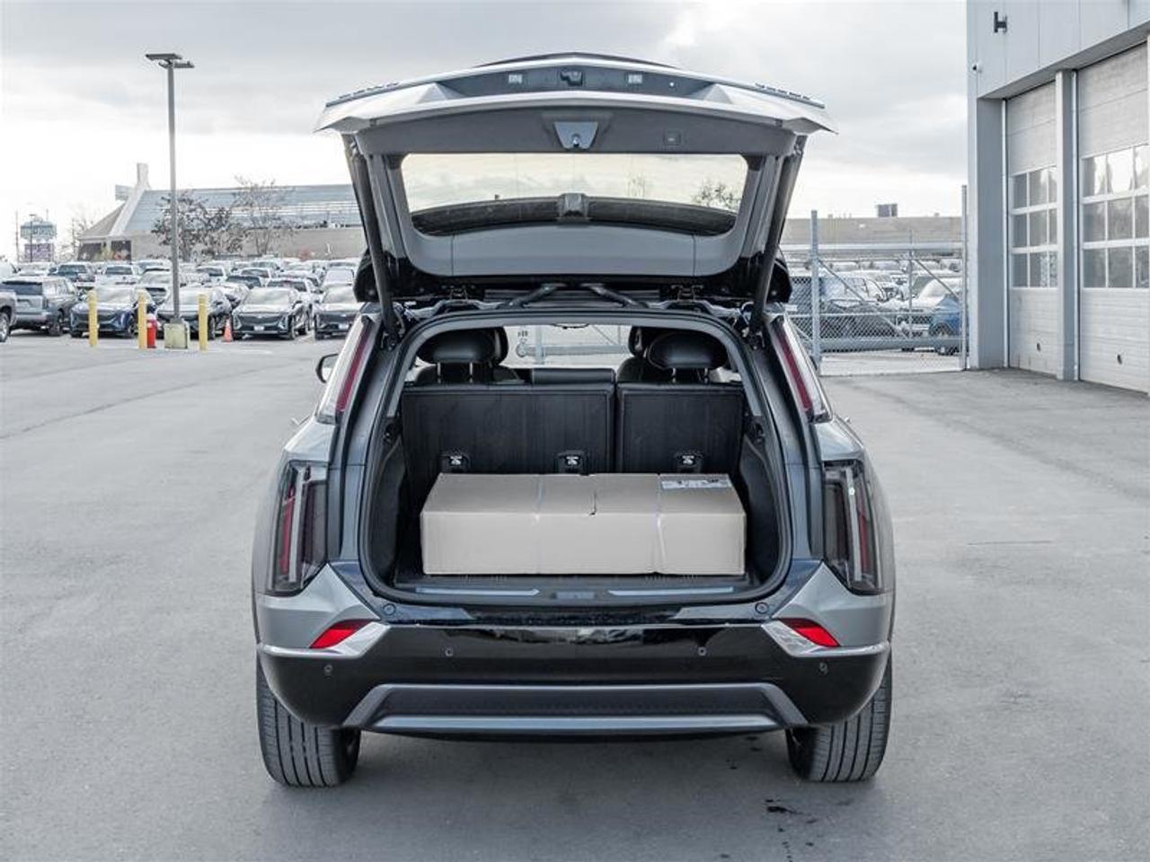 2026 Cadillac OPTIQ Luxury Photo