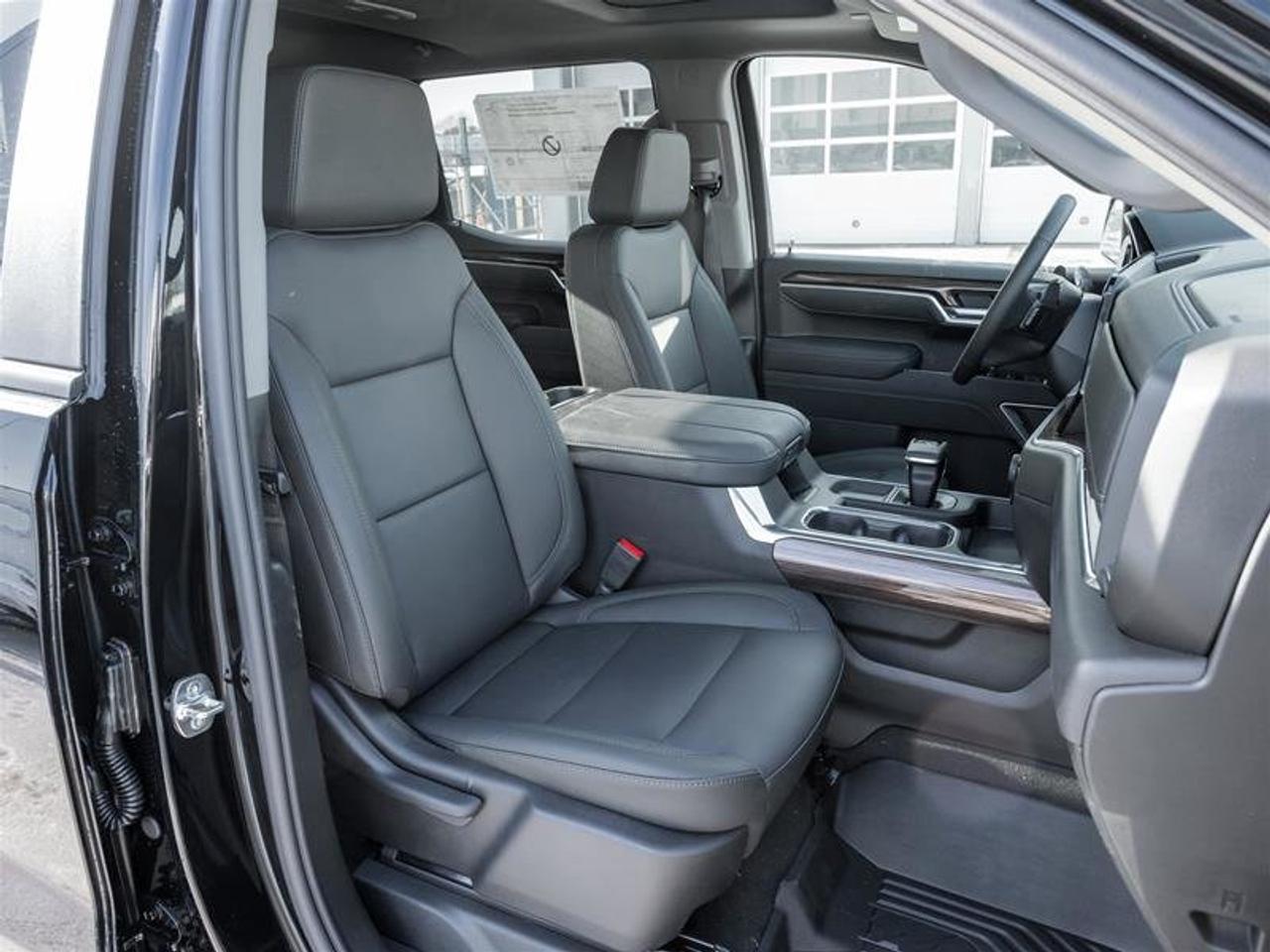 2026 Chevrolet Silverado 1500 RST Photo