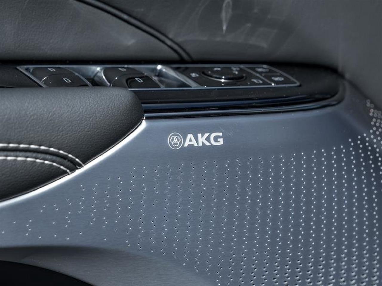 2026 Cadillac LYRIQ Premium Luxury Photo