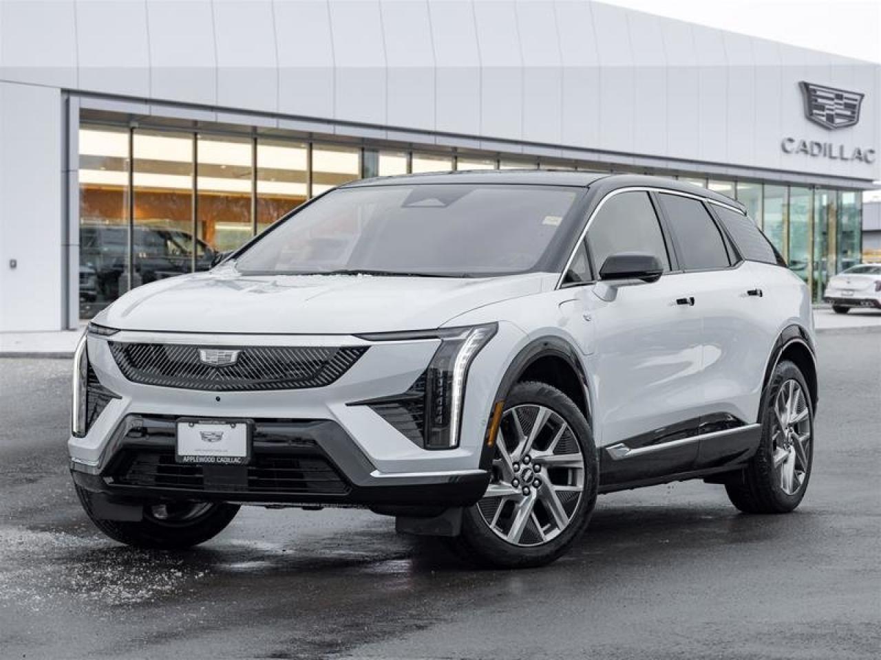 2026 Cadillac OPTIQ Luxury Photo0