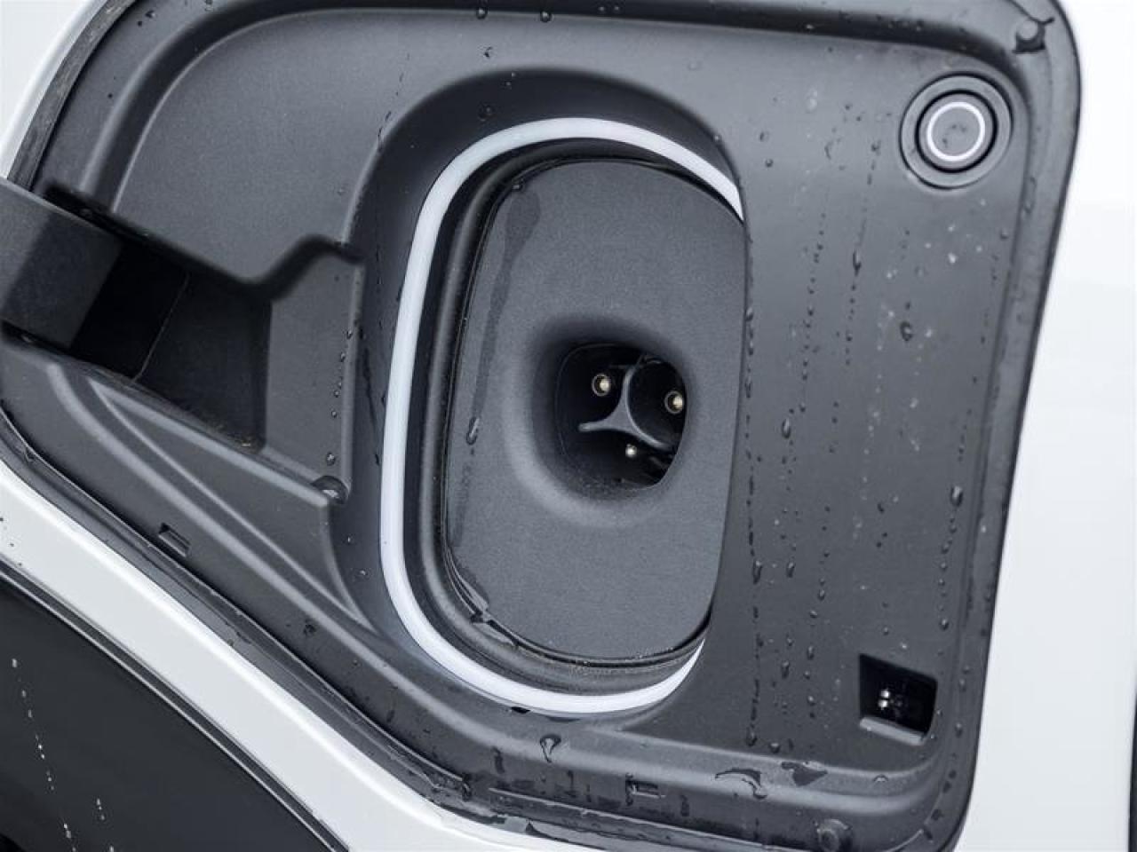 2026 Cadillac OPTIQ Luxury Photo