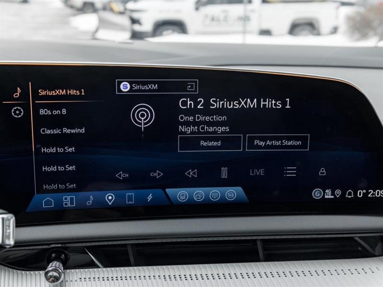 2026 Cadillac OPTIQ Luxury Photo