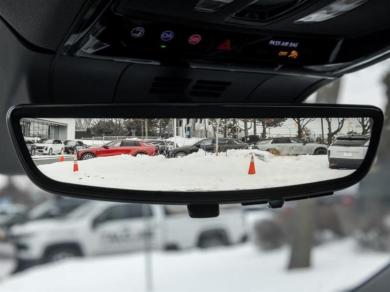 2026 Cadillac OPTIQ Luxury Photo