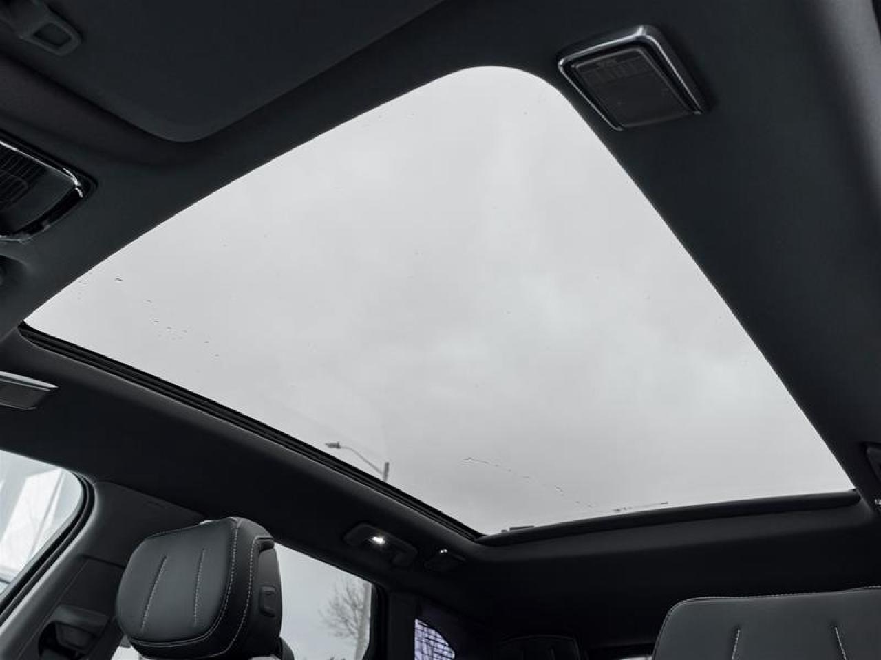 2026 Cadillac OPTIQ Luxury Photo