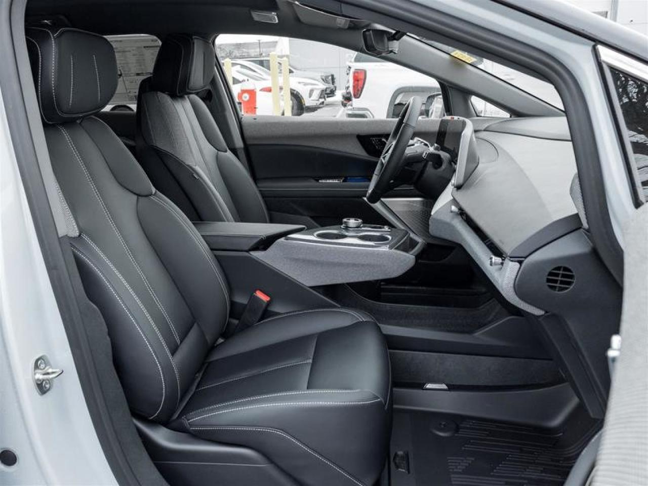 2026 Cadillac OPTIQ Luxury Photo