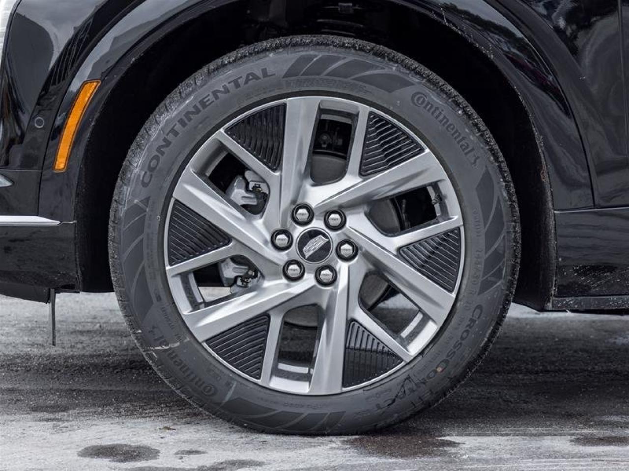 2026 Cadillac OPTIQ Luxury Photo3