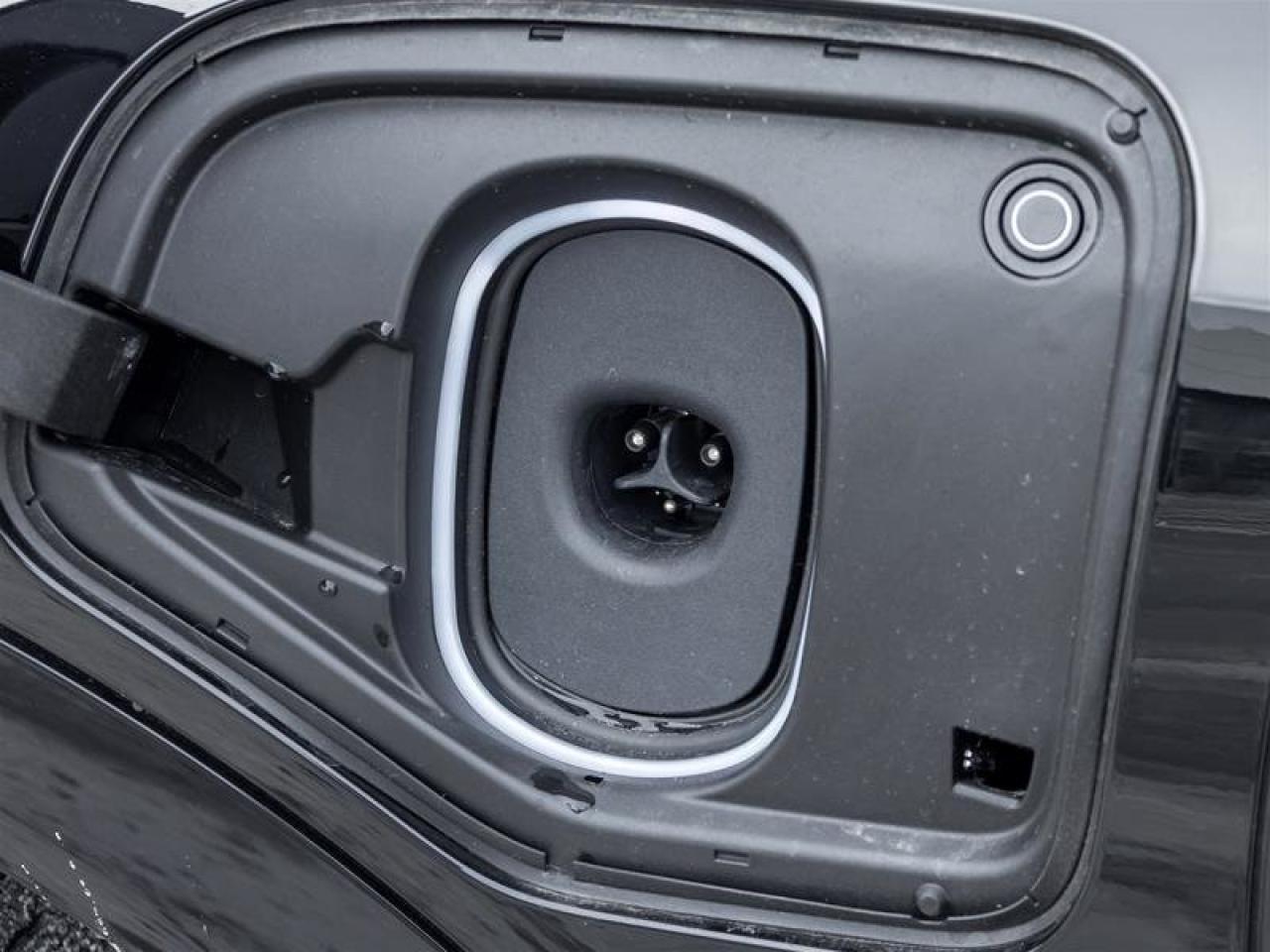 2026 Cadillac OPTIQ Luxury Photo