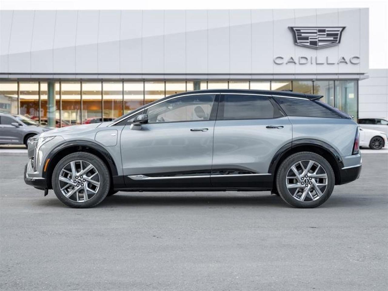 2026 Cadillac OPTIQ Luxury Photo2