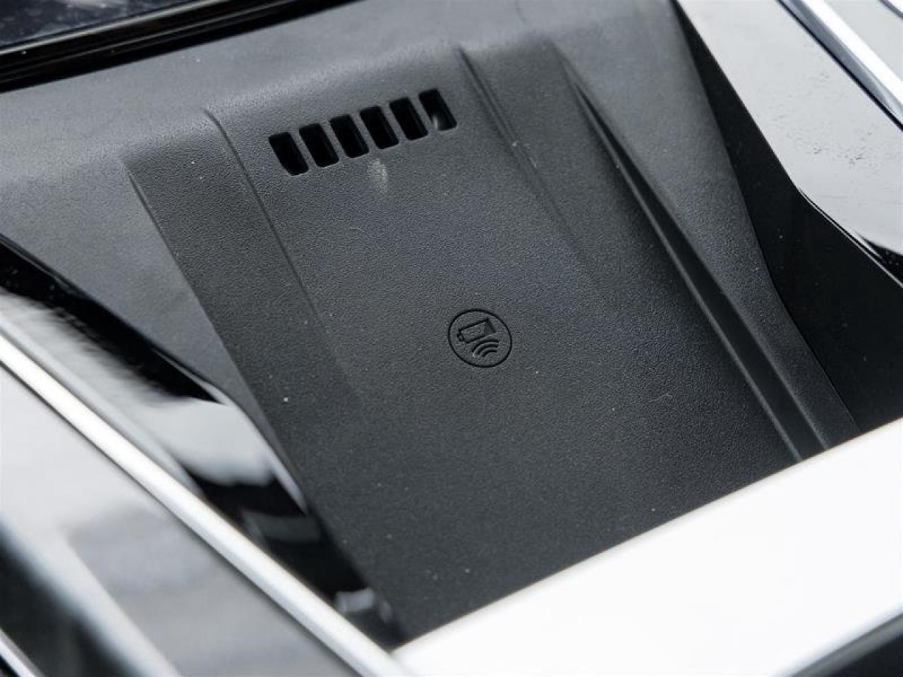 2026 Cadillac Escalade IQ Sport Photo