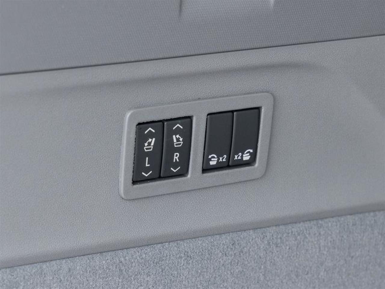 2026 Cadillac Escalade IQ Sport Photo