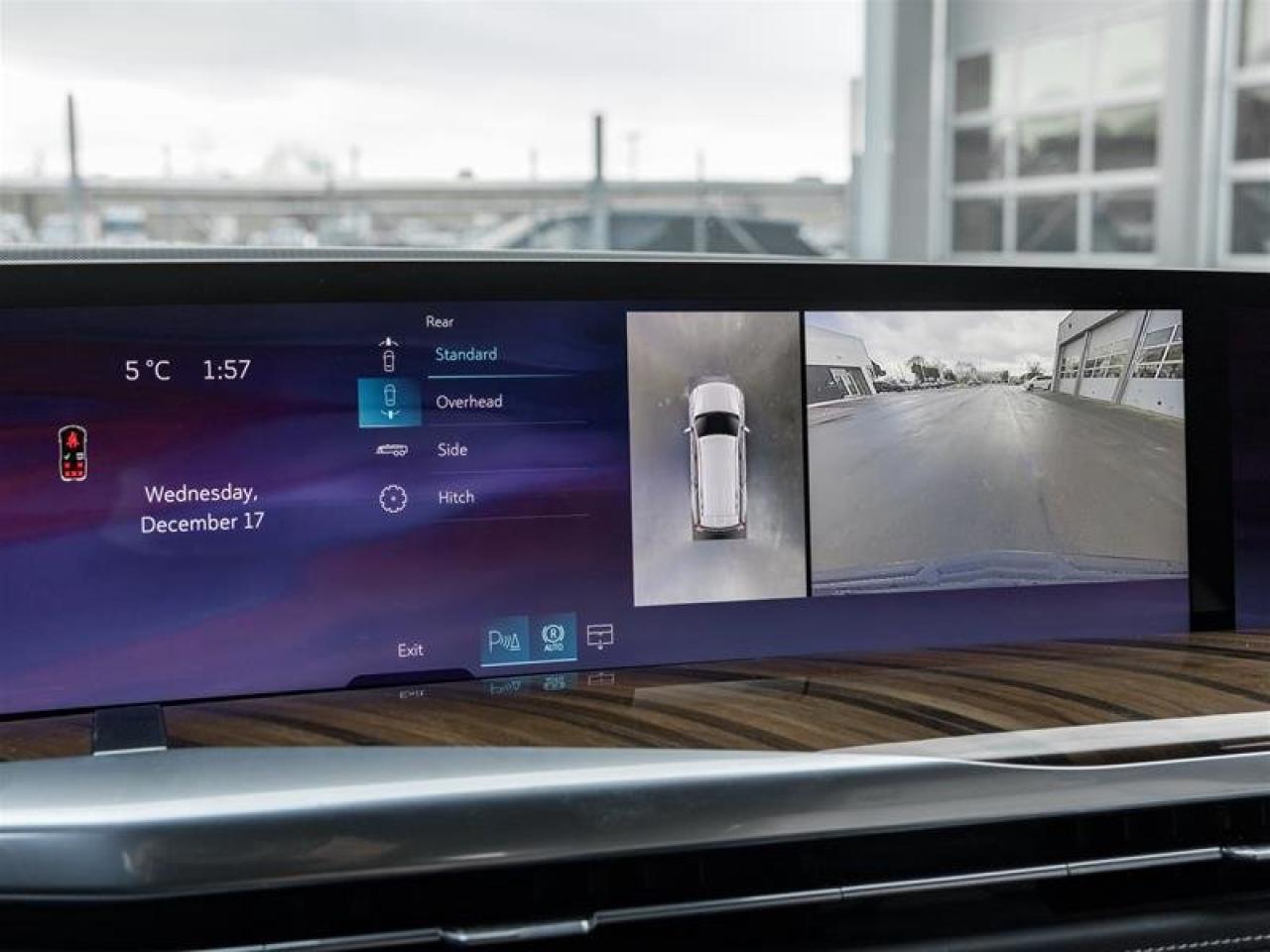 2026 Cadillac Escalade Platinum Sport Photo