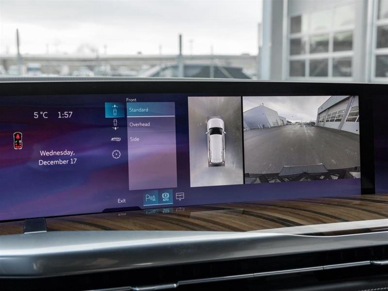 2026 Cadillac Escalade Platinum Sport Photo