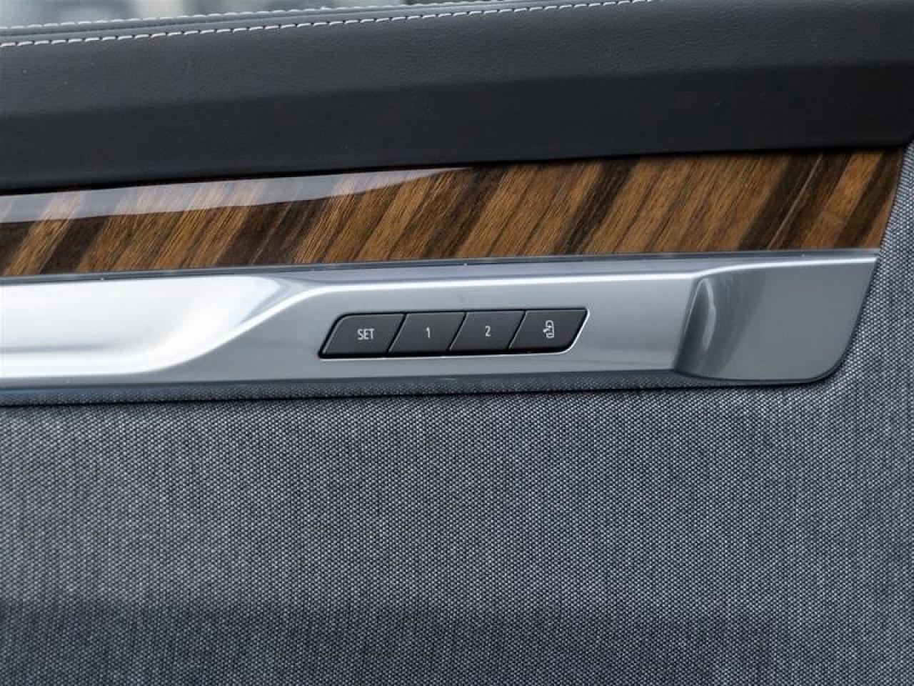 2026 Cadillac Escalade Platinum Sport Photo