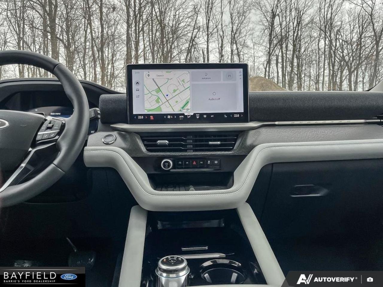 2025 Ford Explorer Platinum Photo