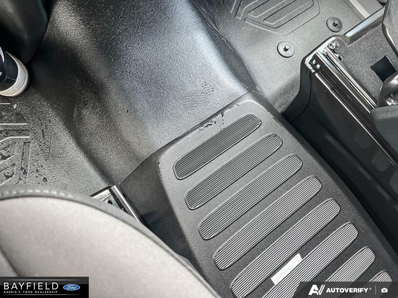 2025 Ford Transit T250 PASS SLIDE 148 Photo