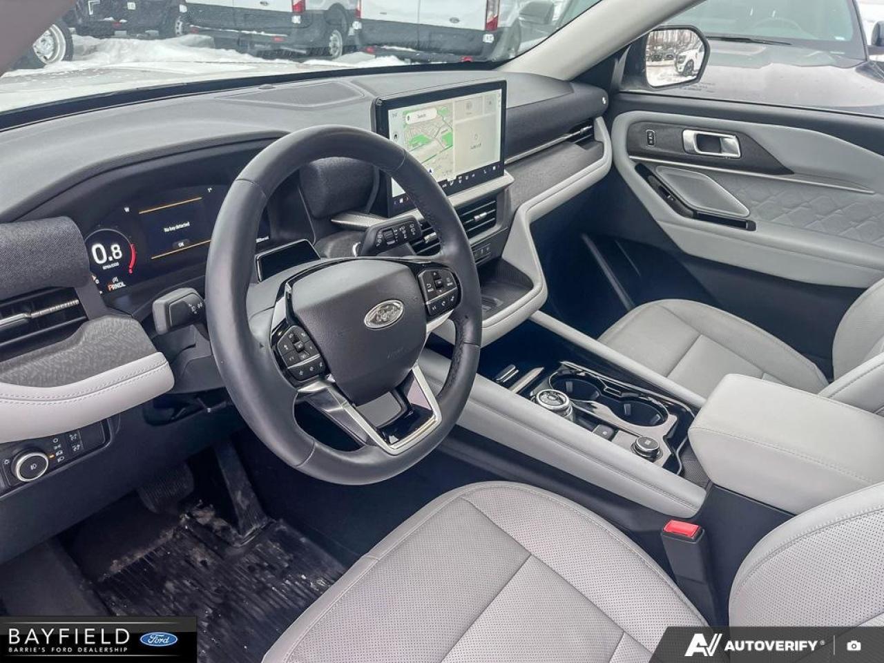 2025 Ford Explorer Platinum Photo