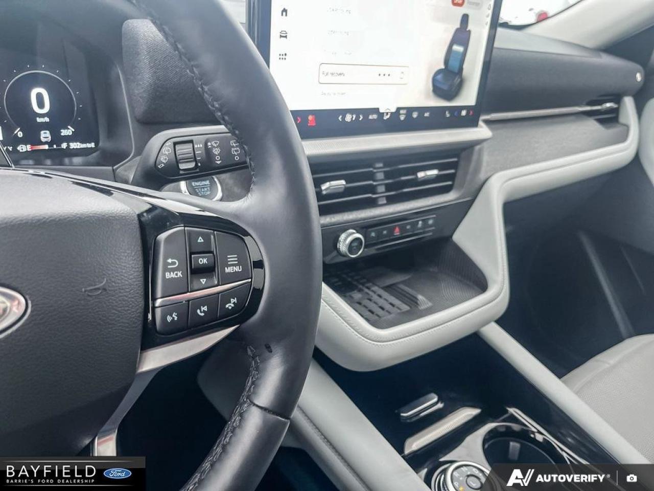 2025 Ford Explorer Platinum Photo