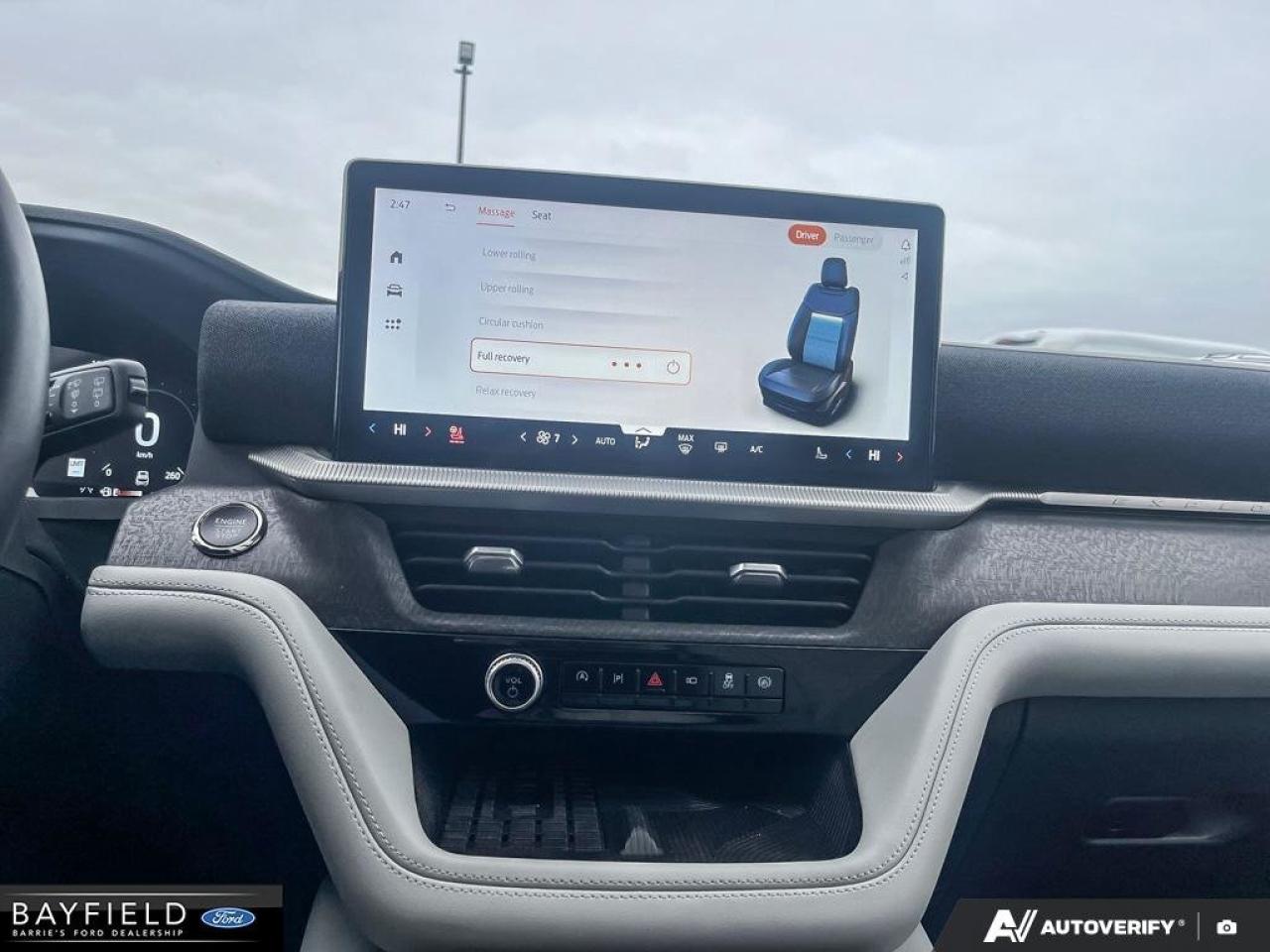 2025 Ford Explorer Platinum Photo