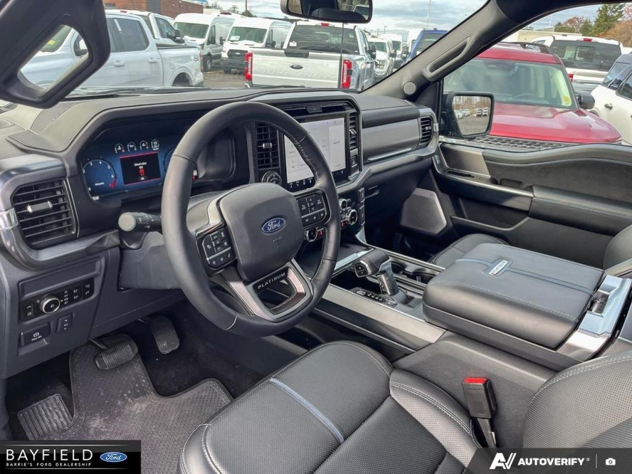 2025 Ford F-150 Platinum Photo