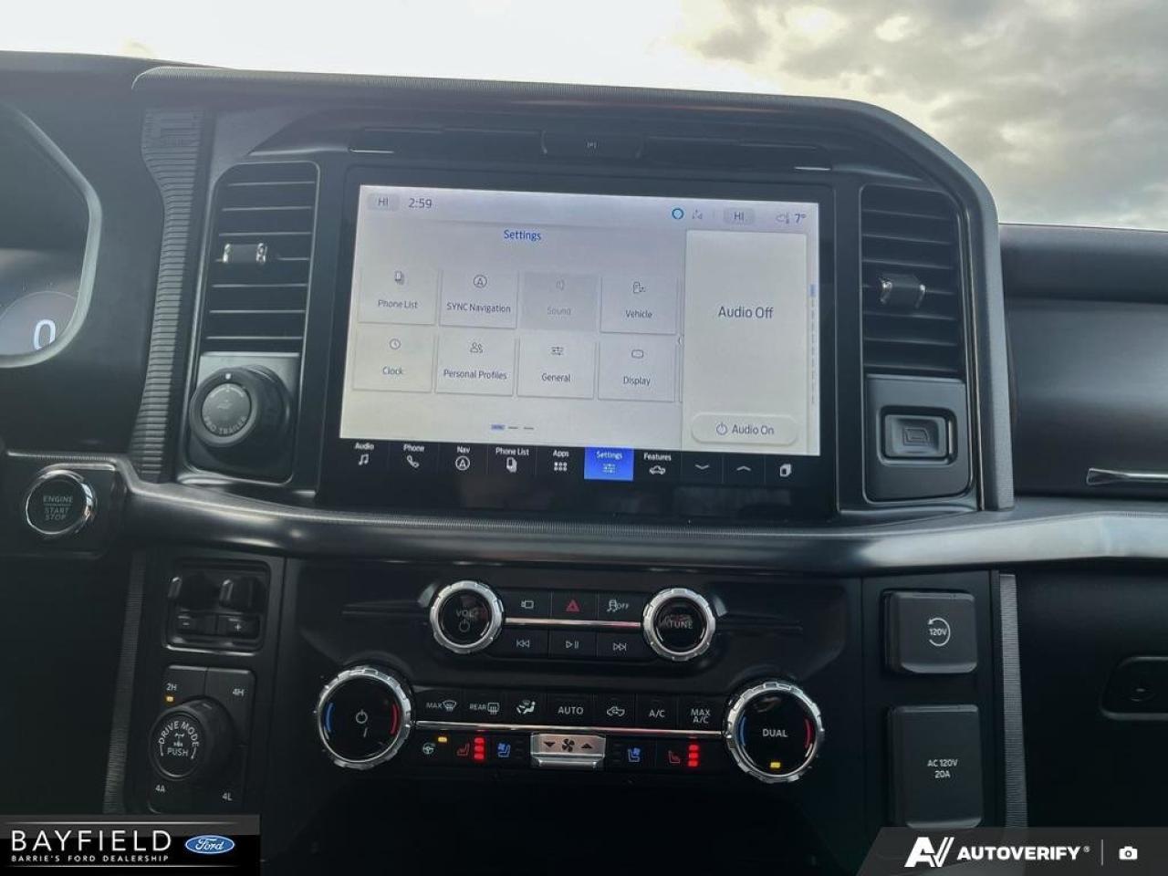 2025 Ford F-150 Platinum Photo