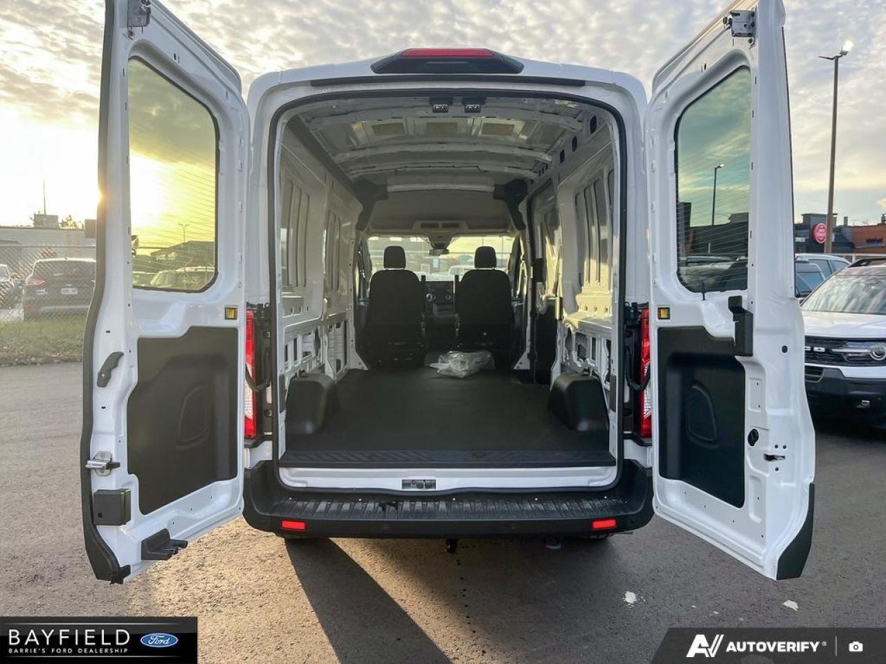 2025 Ford Transit T250 PASS SLIDE 148 Photo