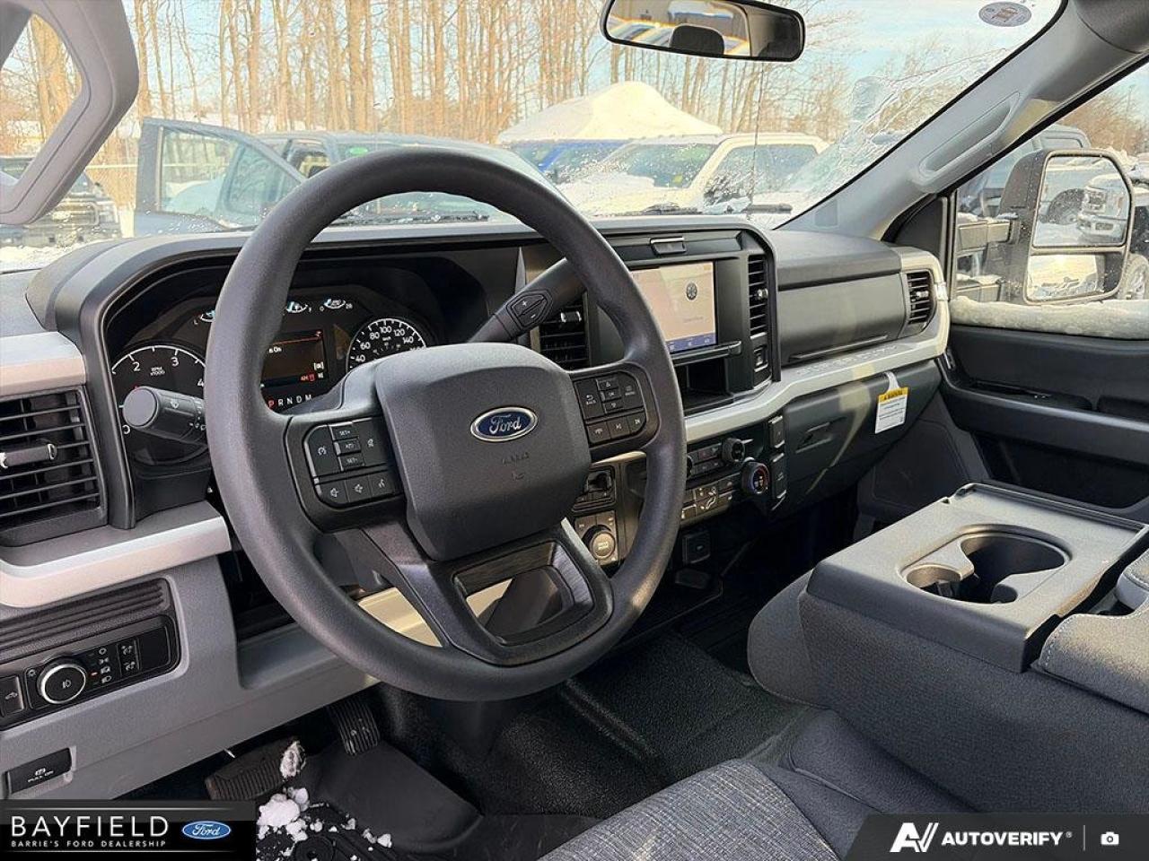 2025 Ford F-350 XLT Photo