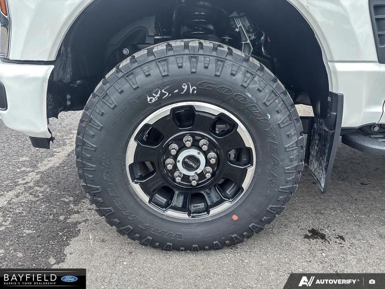 2026 Ford F-250 Platinum Photo