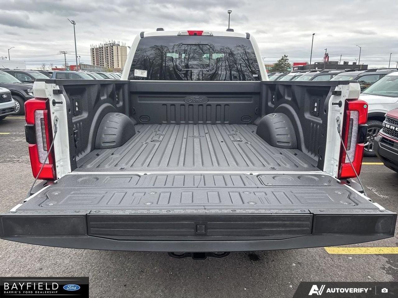 2026 Ford F-250 Platinum Photo