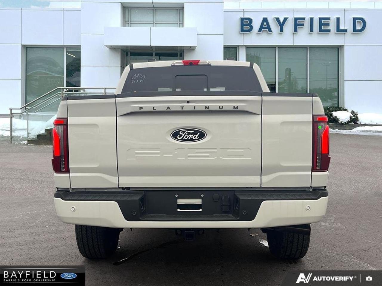 2025 Ford F-150 Platinum Photo4