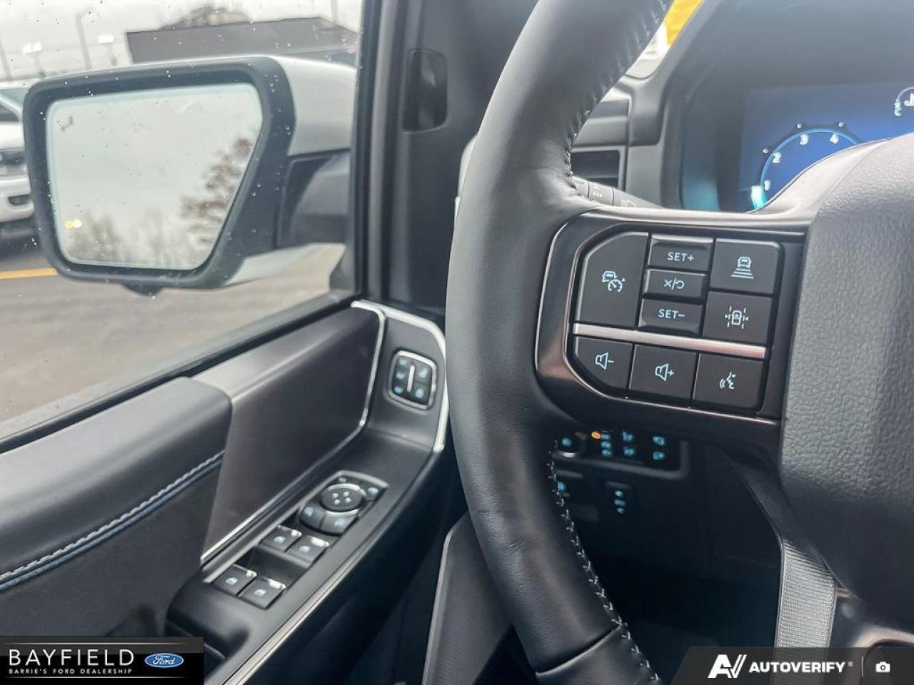 2025 Ford F-150 Platinum Photo