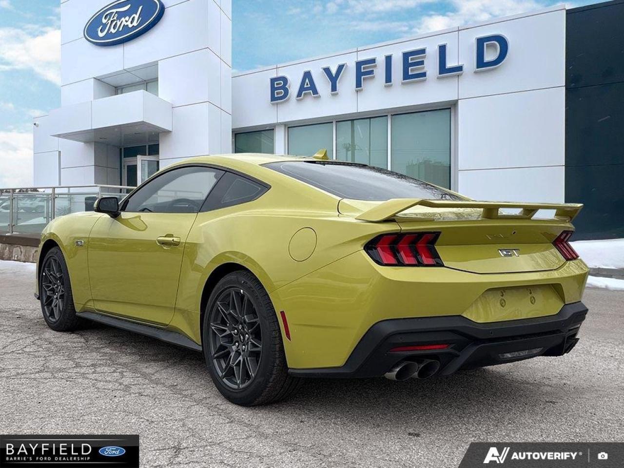 2025 Ford Mustang Fastback GT Photo3